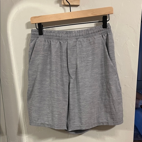 Lululemon Gray Men's Shorts - Picture 1 of 4